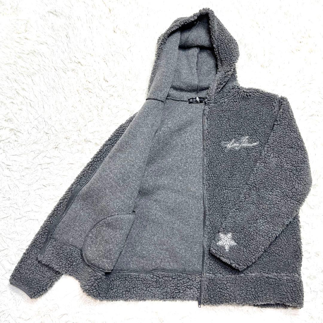 B'z presents LIVE FRIENDS ボアパーカー L 限定グッズ - メルカリ