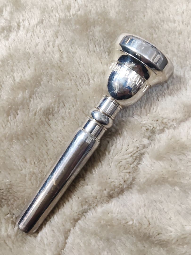 YAMAHAトランペットマウスピース 旧タイプ 15B SP 88021.jpg