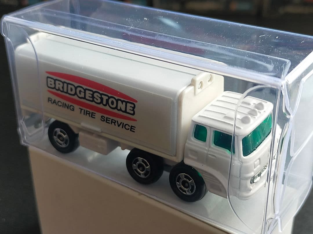 レース 関係者 配布品 黒箱 トミカ ふそうウィングルーフ 日本製