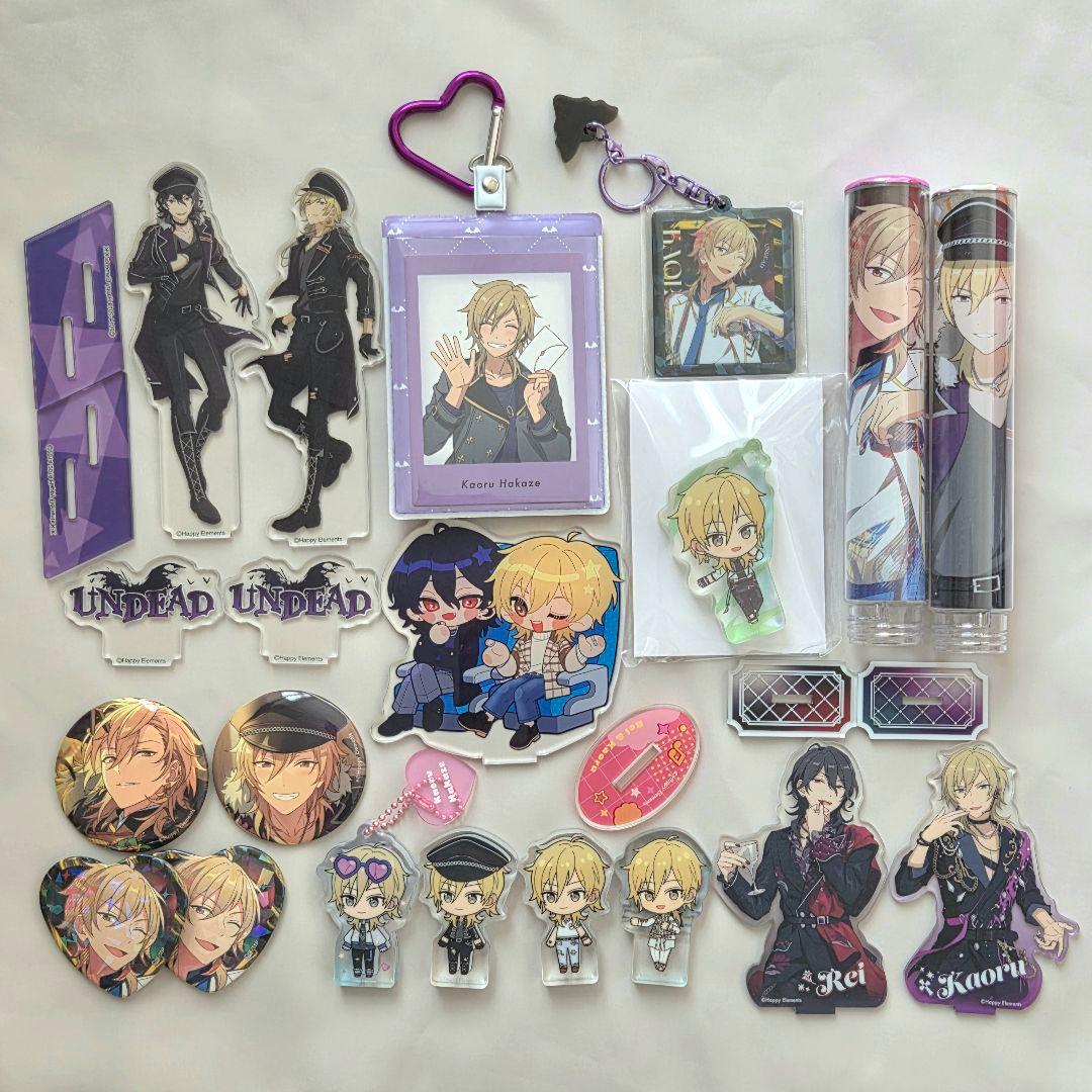 UNDEAD 羽風薫 朔間零 グッズまとめ売り - メルカリ
