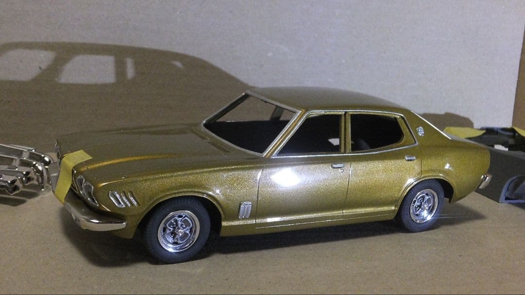 仕上げ中　610 ブルーバードu 2000GT-X サメブル 今見ても美しい、「サメブル」こと日産・ブルーバードU（610型）の魅力