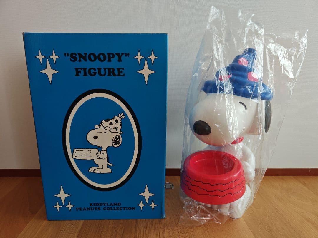 スヌーピー レア ヴィンテージ 置物 雑貨 キディランド フィギュア Afternoon Tea LIVINGからスヌーピーの限定アイテムでたよ！ ニット