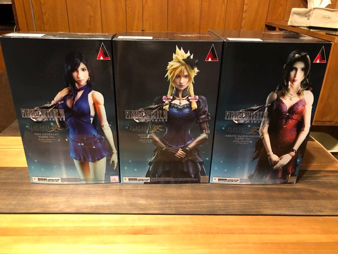プレイアーツ 改　ファイナルファンタジー 7 クラウド、エアリス 、ティファ FF7』エアリスとティファが懐かしい姿で可動フィギュア化！デジタル版