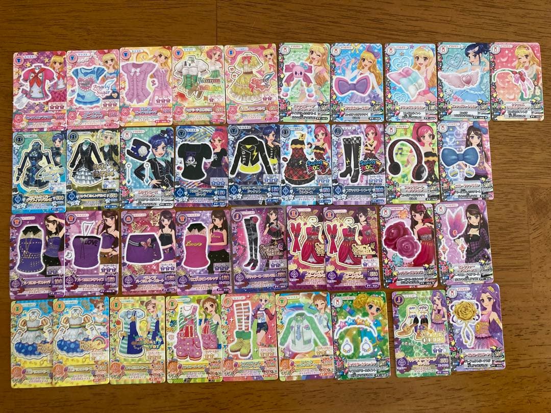 美品☆希少 アイカツカード ミニカード ガチャ 37枚 PV - メルカリ