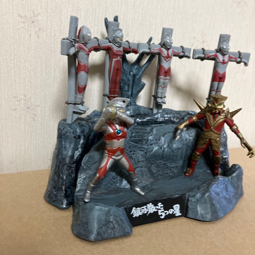 ウルトラ怪獣戯画フィギュア死刑ウルトラ5兄弟銀河に散った5つの星