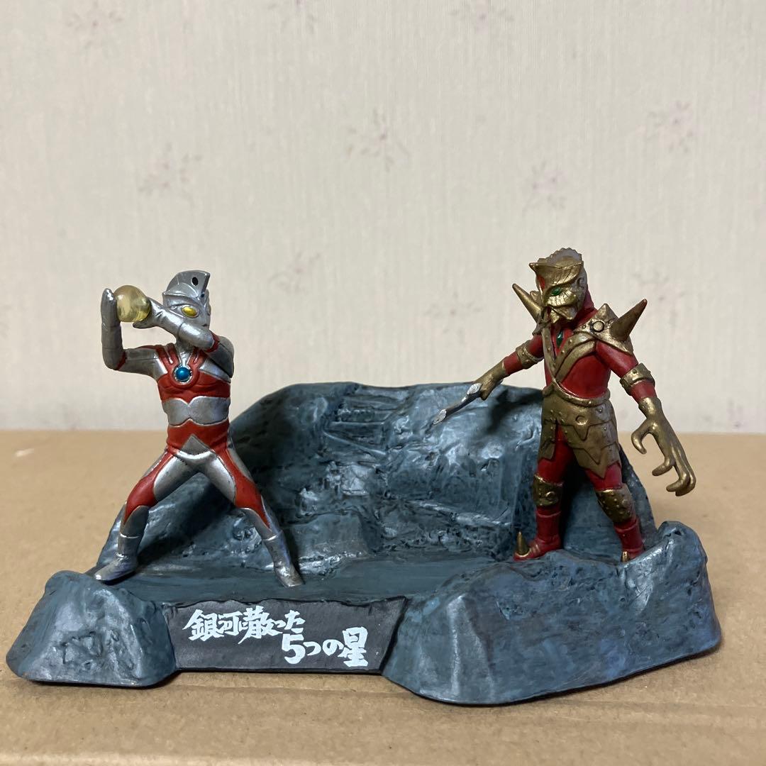 ウルトラ怪獣戯画フィギュア死刑ウルトラ5兄弟銀河に散った5つの星