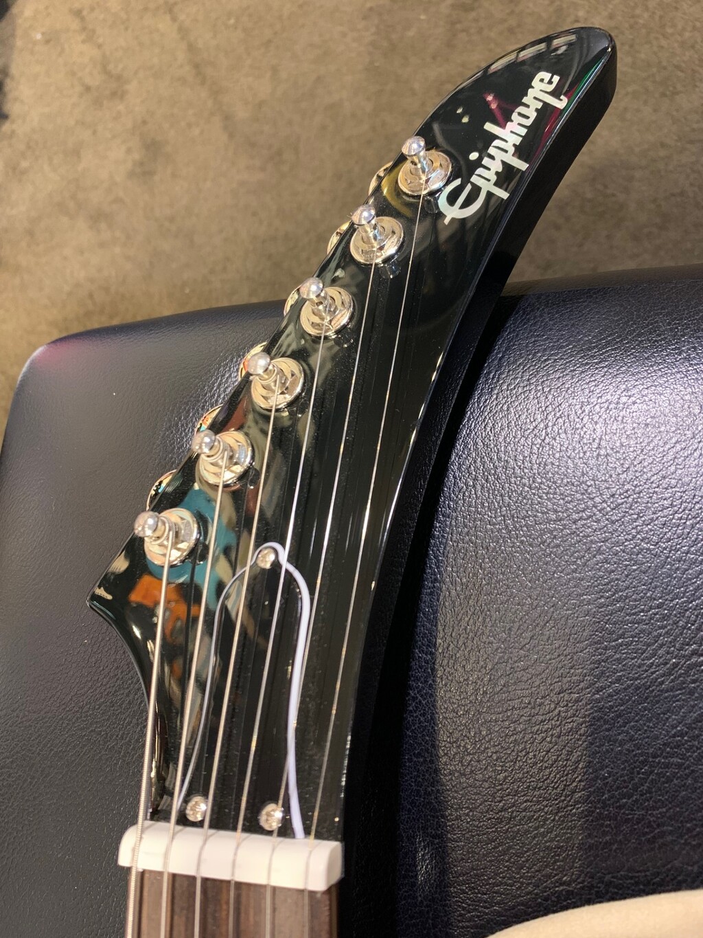 Epiphone Explorer (Ebony)2024/01/28 イケベ楽器店 プレミアム