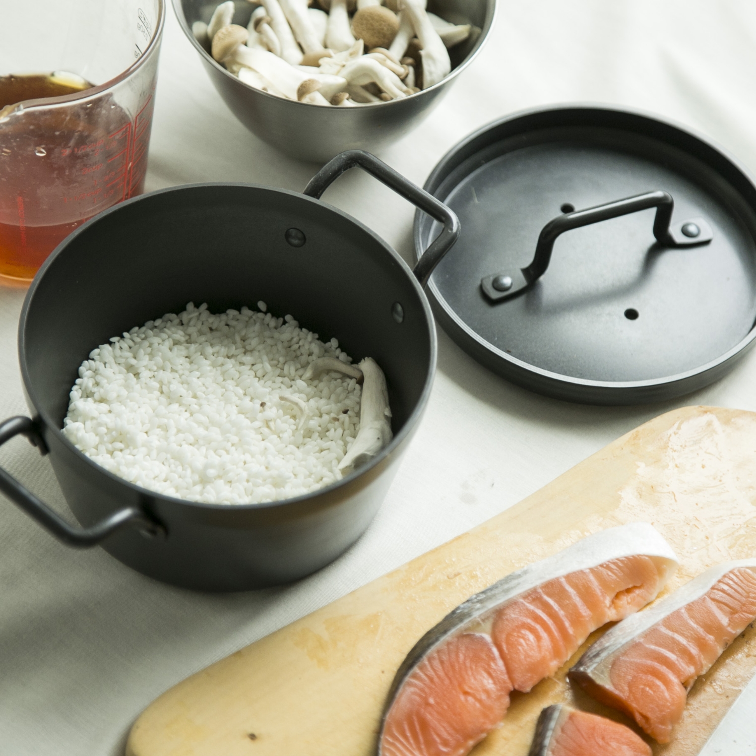 松田美智子の自在道具/鉄の小さなごはん鍋 しゃもじ付きセット -炊飯5