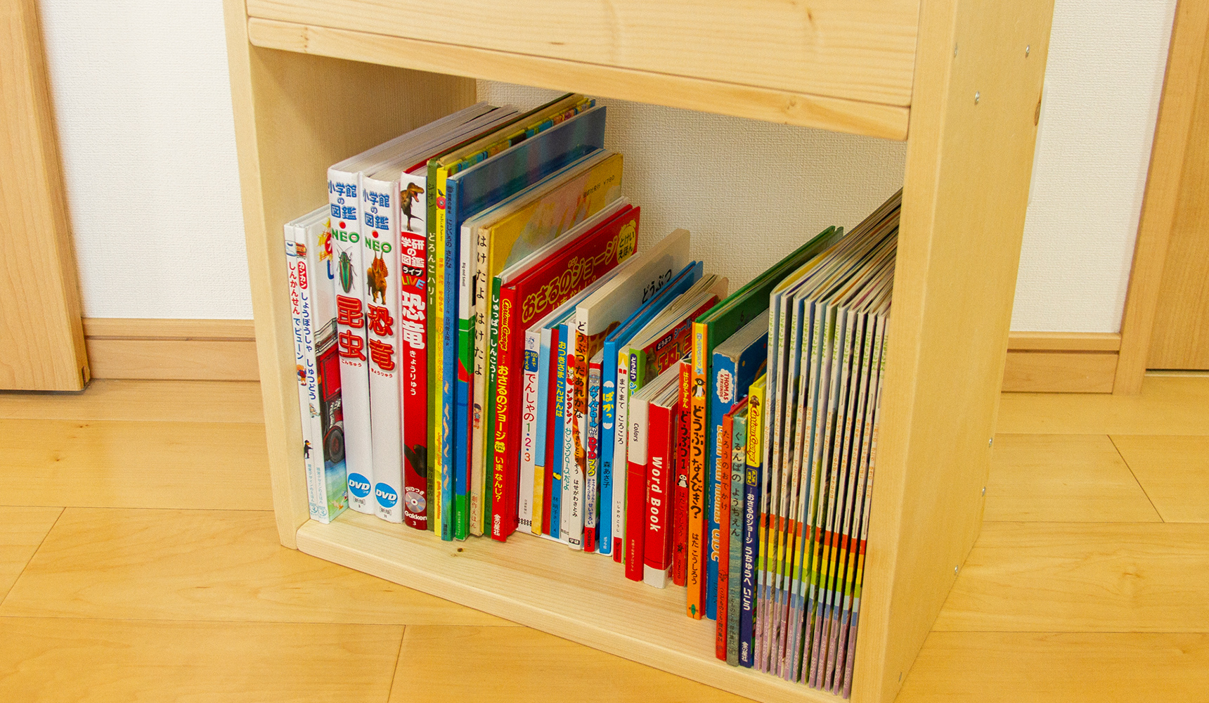 子供の絵本棚をDIY！ワンバイ材で作る設計図と手順 | sumica