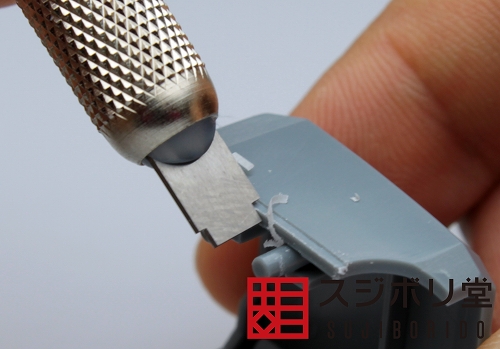 自作工具よりも段落ちモールドが簡単きれいに。ガンプラ、フィギュア